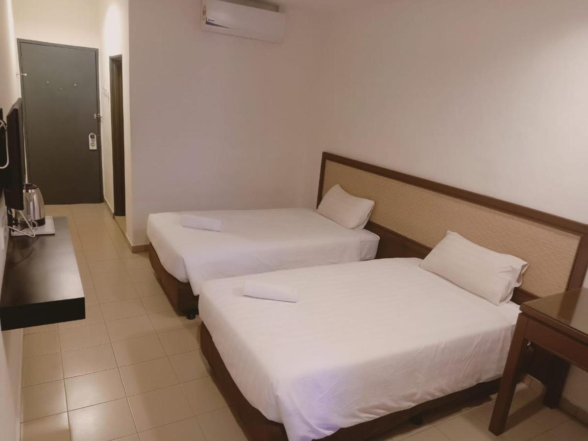 T Hotel Anggerik Алор Сетар Екстериор снимка