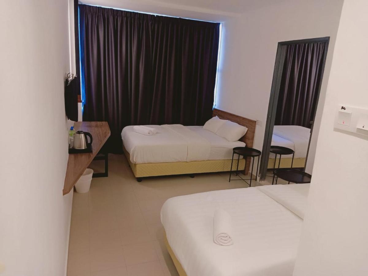 T Hotel Anggerik Алор Сетар Екстериор снимка
