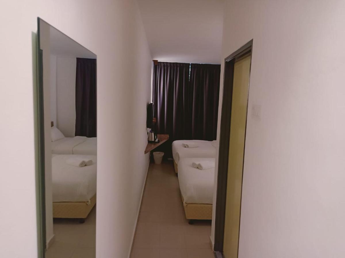 T Hotel Anggerik Алор Сетар Екстериор снимка
