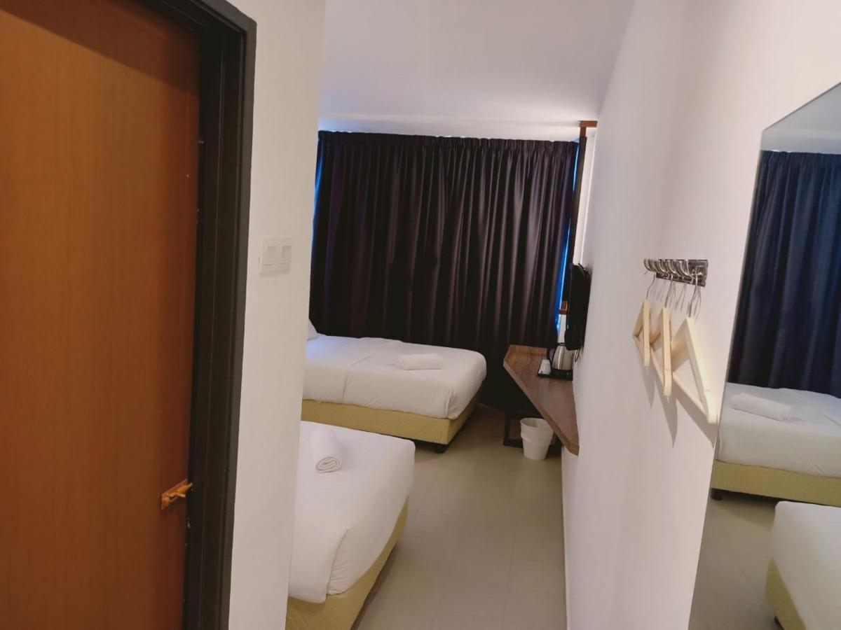 T Hotel Anggerik Алор Сетар Екстериор снимка