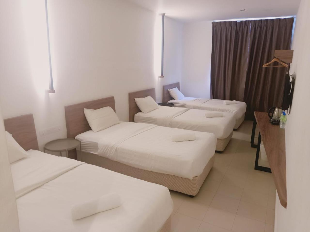 T Hotel Anggerik Алор Сетар Екстериор снимка