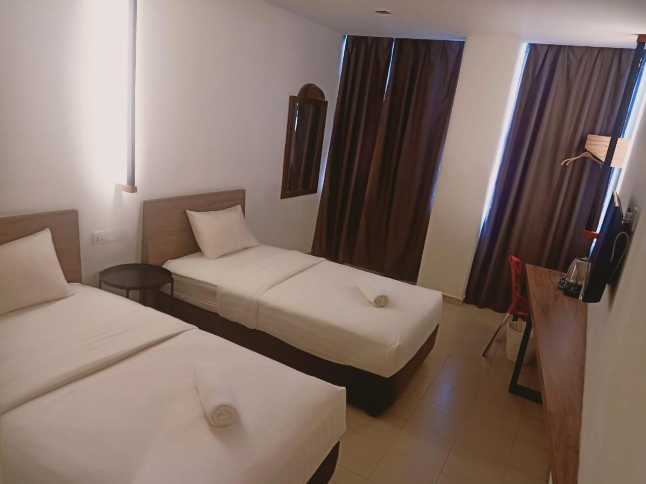 T Hotel Anggerik Алор Сетар Екстериор снимка