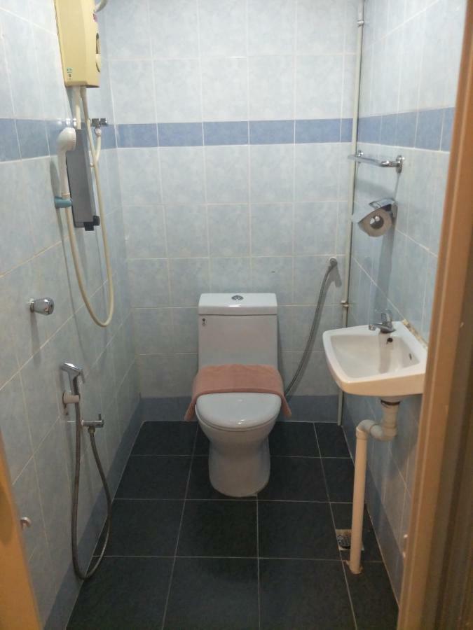 T Hotel Anggerik Алор Сетар Екстериор снимка